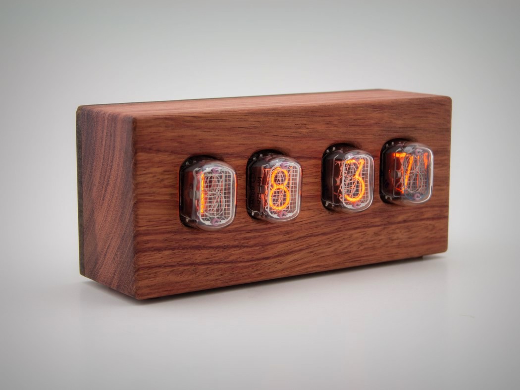 Steampunk nixie clock that requires little power  7