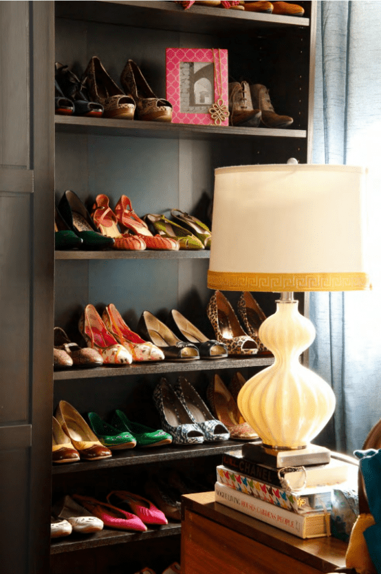 Stylish And Colorful Walk In Closet Design Inspiration