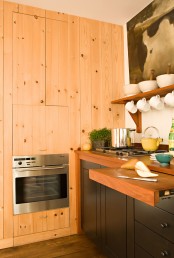 Stylish Kitchen Design In Warm Shades