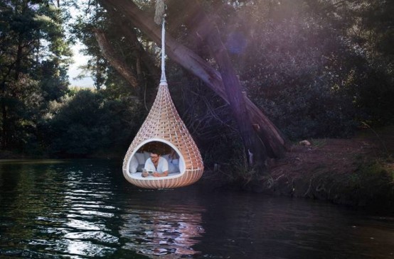 Suspended Outdoor Lounger