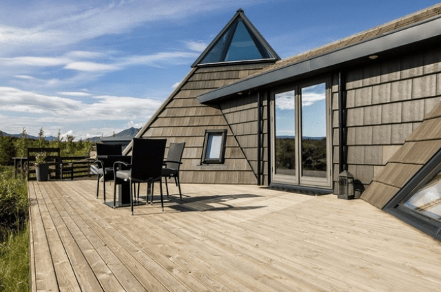 Sustainable and airy pyramid cottage in iceland  2