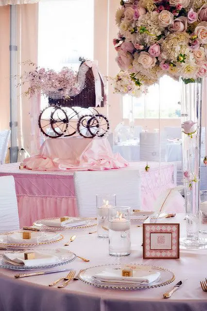 Sweetest baby shower table settings to get inspired  31