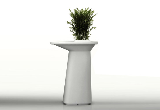 Outdoor Tables with Flowerpot – Moma from Vondom