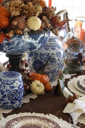 elegant blue and white porcelain is a chic idea for a stylish and elegant Thanksgiving tablescape