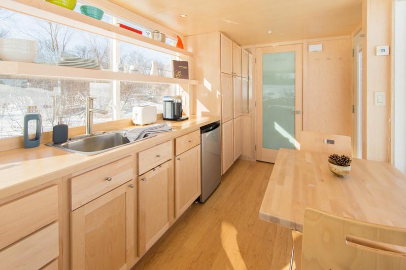 Tiny vista personal home of just 160 square feet  8