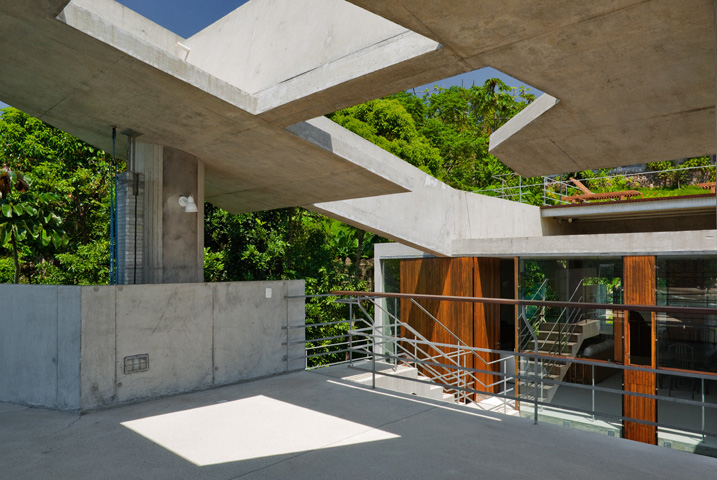 Tropical house design  4