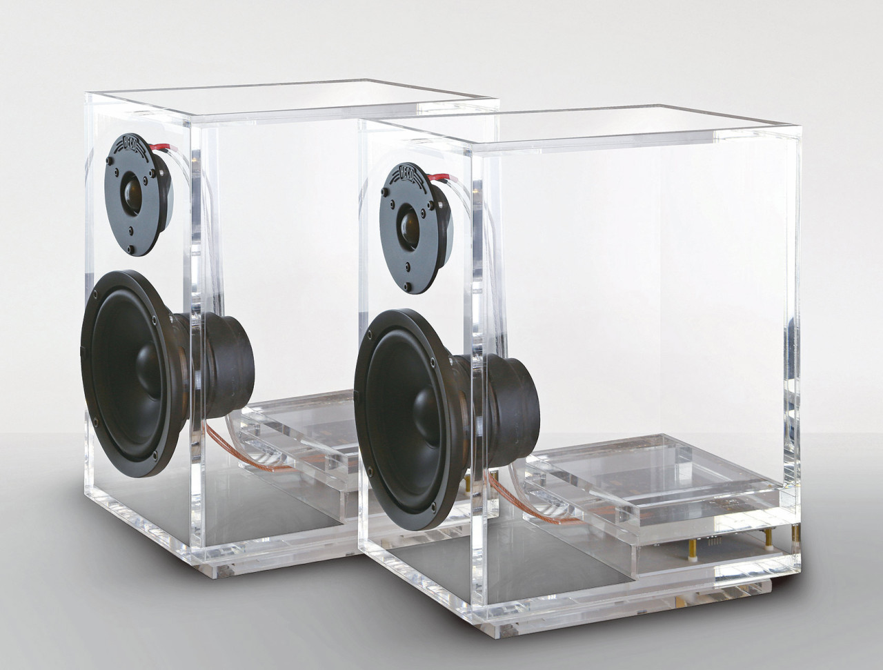 Unique transparent oneclassic speakers  1
