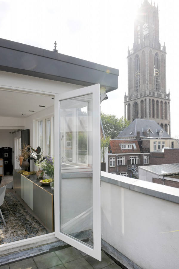 Utrecht penthouse decorated in eclectic style  10