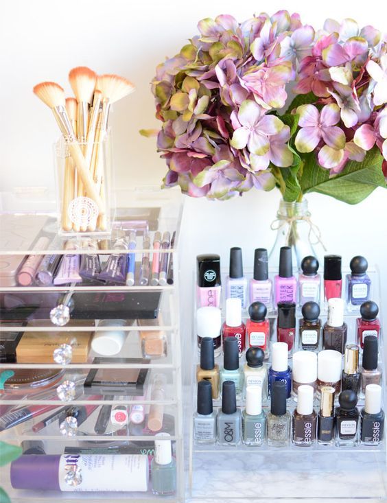 Ways to organize your makeup and beauty products like a pro  22