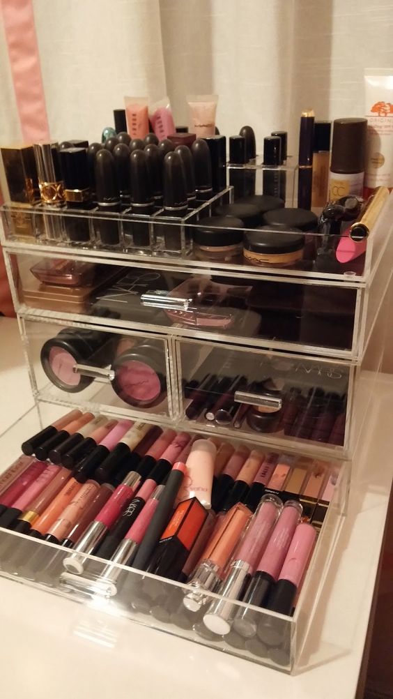 Ways to organize your makeup and beauty products like a pro  24
