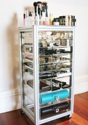 ways-to-organize-your-makeup-and-beauty-products-like-a-pro-25