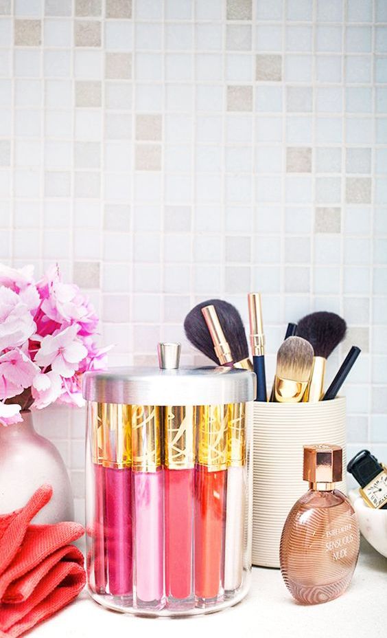 Ways to organize your makeup and beauty products like a pro  9