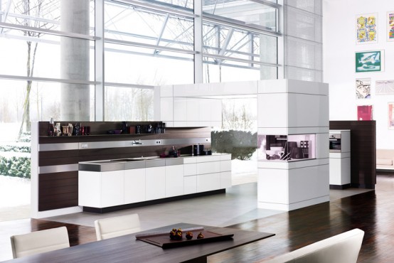 White Kitchen Design with Wooden Back Walls – +Artesio by Poggenpohl