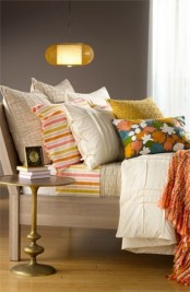 bright printed bedding refreshed the bedroom for spring, it’s an easy way to do that