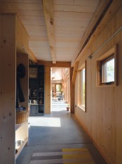 wood-clad-interior-ideas-to-warm-up-in-the-winter-3